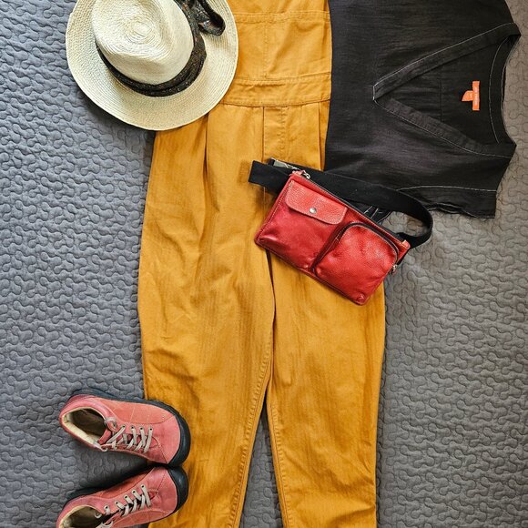 KEEN Presidio Red Leather Hiking Sneaker - Picture 1 of 6
